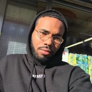 Meet your Posher, Troy